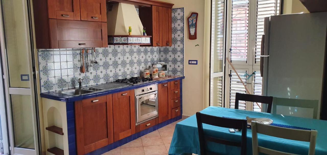 Casa vacanze Villa Fondi Esterno foto